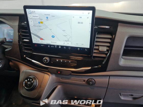 福特全顺 165pk 封闭箱式货车