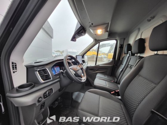 福特全顺 165pk 封闭箱式货车