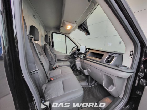 福特全顺 165pk 封闭箱式货车