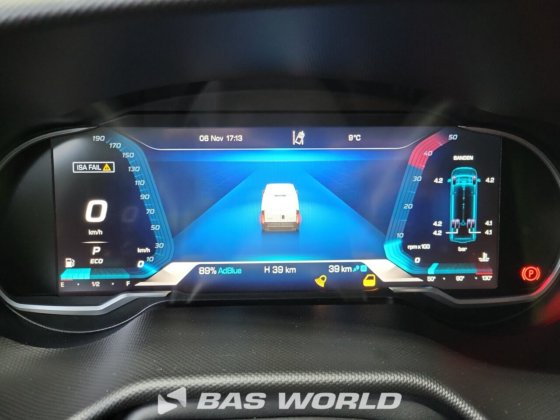 イヴェコ・デイリー 35C21 クローズド・ボックス・バン