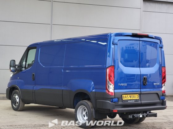 依维柯 Daily 35C21 封闭箱式货车