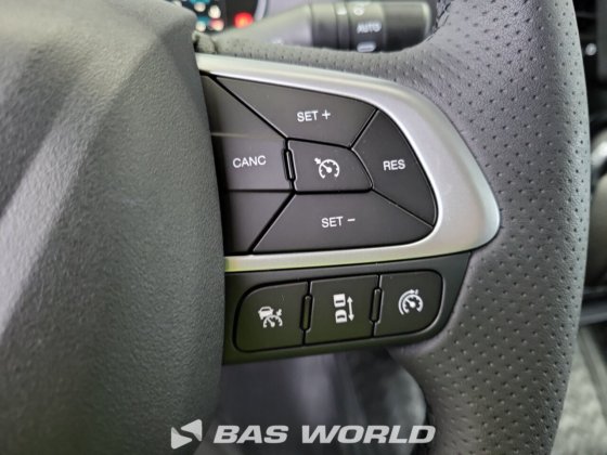 イヴェコ・デイリー 35C21 クローズド・ボックス・バン