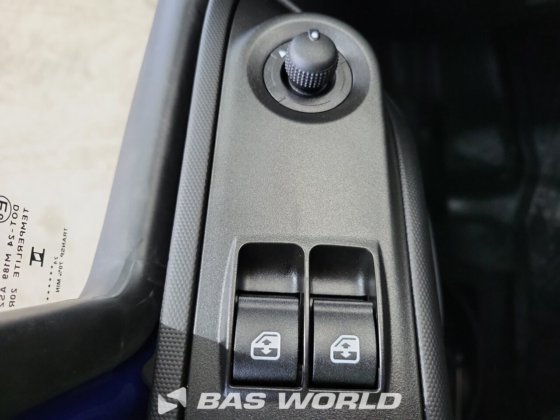 イヴェコ・デイリー 35C21 クローズド・ボックス・バン