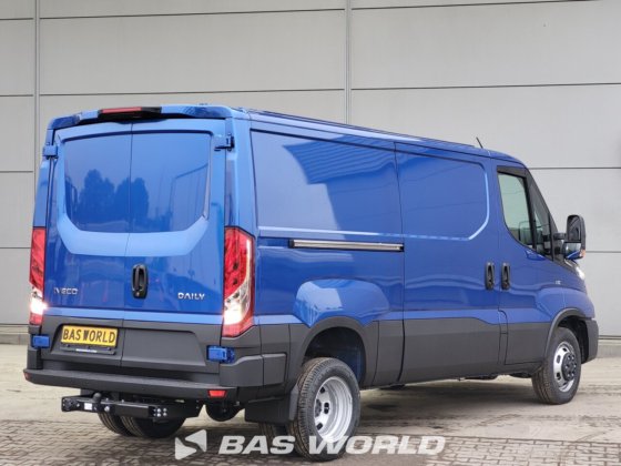 イヴェコ・デイリー 35C21 クローズド・ボックス・バン