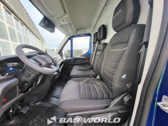 イヴェコ・デイリー 35C21 クローズド・ボックス・バン