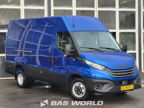 イヴェコ・デイリー 35C21 クローズド・ボックス・バン