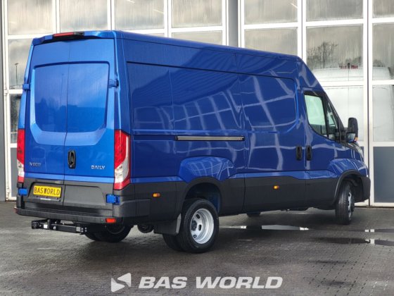 イヴェコ・デイリー 35C21 クローズド・ボックス・バン