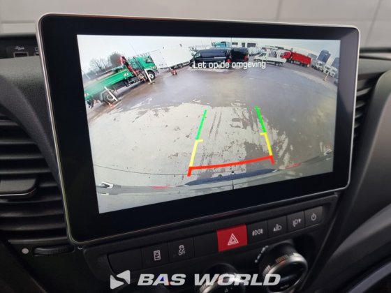 イヴェコ・デイリー 35C21 クローズド・ボックス・バン