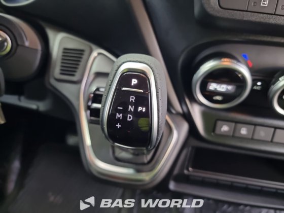 イヴェコ・デイリー 35C21 クローズド・ボックス・バン