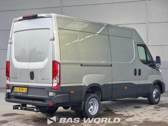 依维柯 Daily 35C21 封闭箱式货车