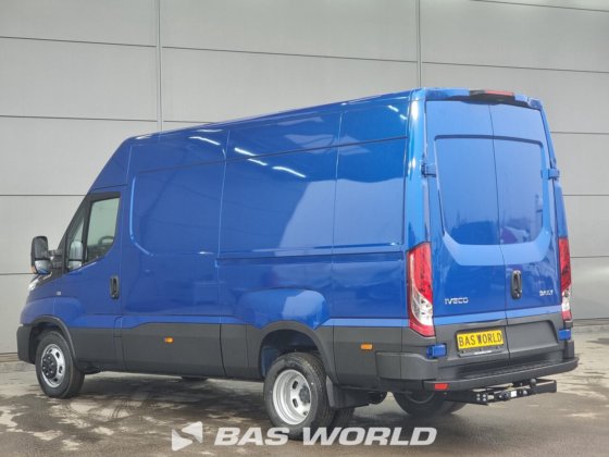 イヴェコ・デイリー 35C21 クローズド・ボックス・バン