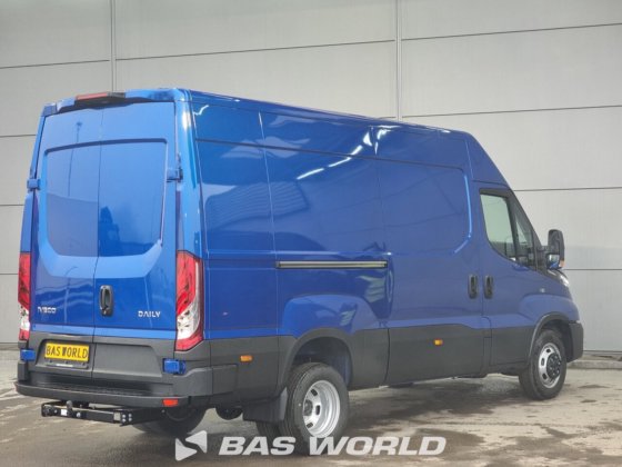 イヴェコ・デイリー 35C21 クローズド・ボックス・バン