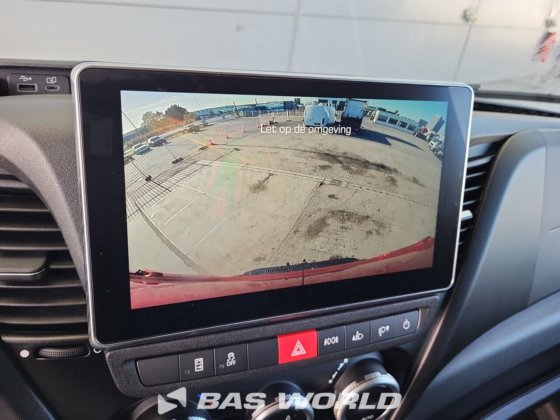 イヴェコ・デイリー 35C21 クローズド・ボックス・バン