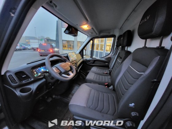 イヴェコ・デイリー 35S21 クローズド・ボックス・バン