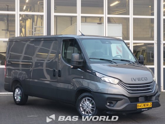 イヴェコ・デイリー 35S21 クローズド・ボックス・バン
