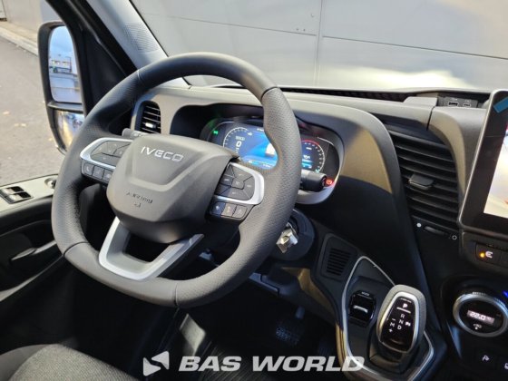 イヴェコ・デイリー 35S21 クローズド・ボックス・バン