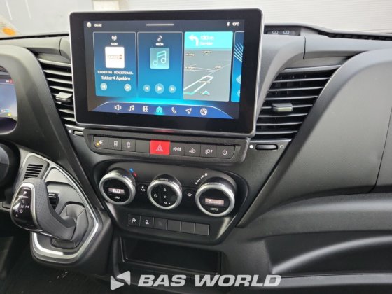 イヴェコ・デイリー 35S21 クローズド・ボックス・バン