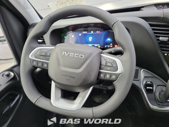 イヴェコ・デイリー 35S21 クローズド・ボックス・バン