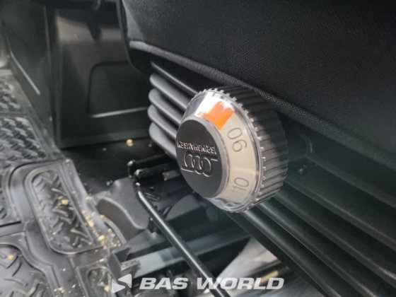 イヴェコ・デイリー 35S21 クローズド・ボックス・バン