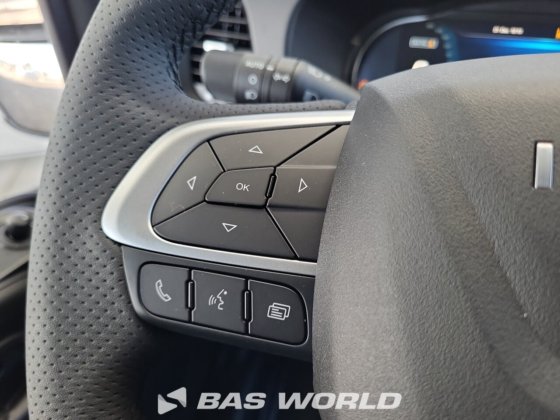 イヴェコ・デイリー 35S21 クローズド・ボックス・バン