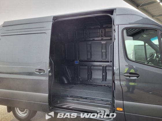 奔驰 Sprinter 319 CDI 封闭箱式货车