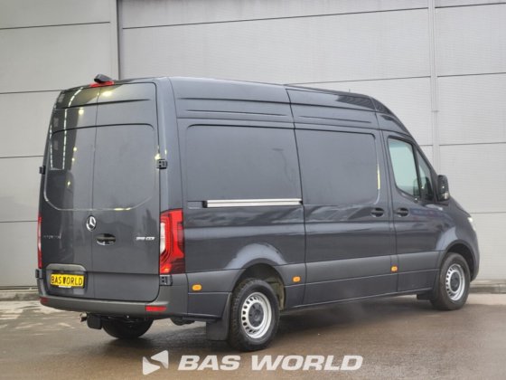 奔驰 Sprinter 319 CDI 封闭箱式货车