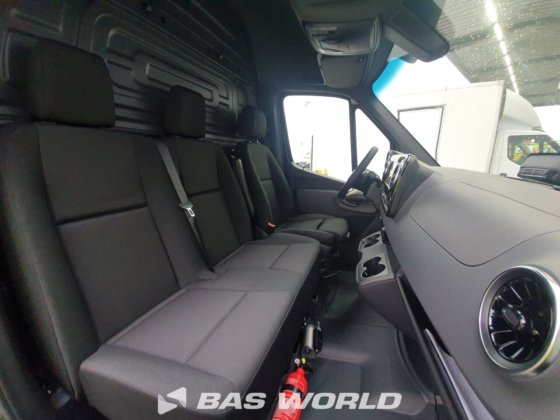 奔驰 Sprinter 319 CDI 封闭箱式货车