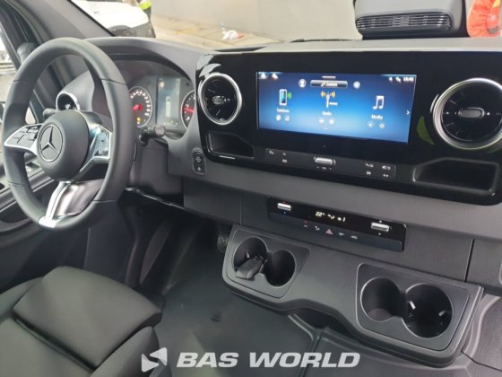 メルセデス スプリンター 319 CDI クローズド・ボックス・バン