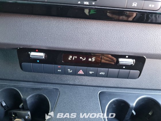 メルセデス スプリンター 519 CDI クローズド・ボックス・バン