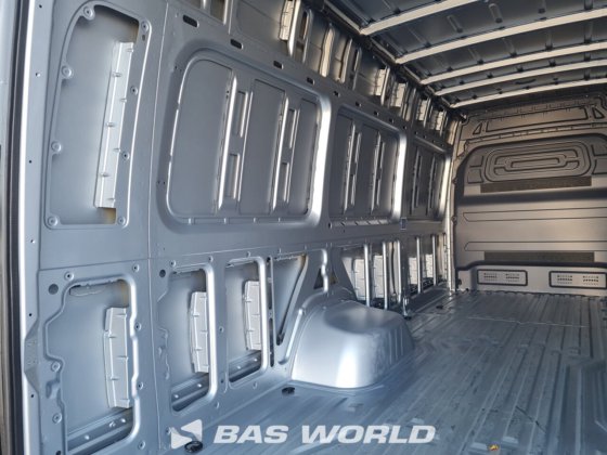 メルセデス スプリンター 519 CDI クローズド・ボックス・バン