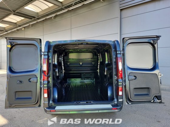 ルノー・トラフィック120pkクローズド・ボックス・バン