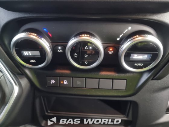 イヴェコ・デイリー 35C21 クローズド・ボックス・バン