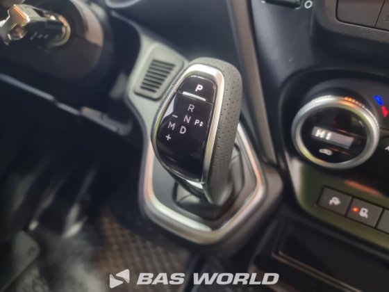 イヴェコ・デイリー 35C21 クローズド・ボックス・バン