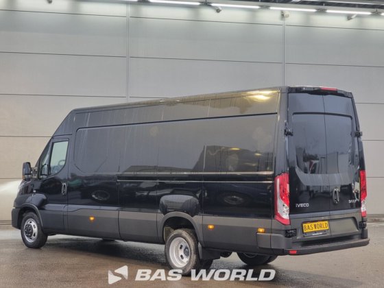 イヴェコ・デイリー 35C21 クローズド・ボックス・バン