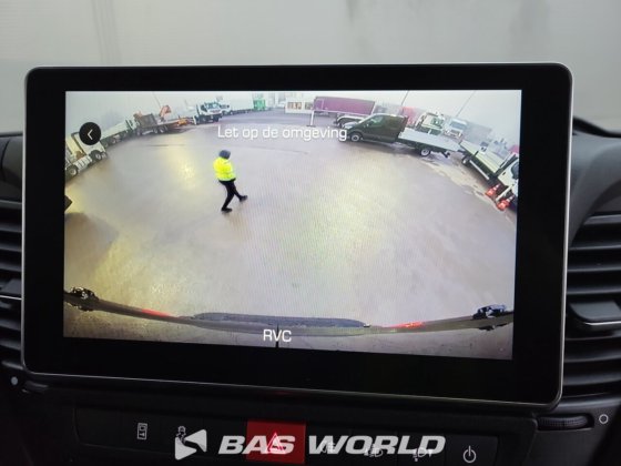 イヴェコ・デイリー 35C21 クローズド・ボックス・バン