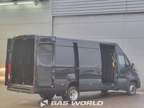イヴェコ・デイリー 35C21 クローズド・ボックス・バン