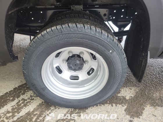 イヴェコ・デイリー 35C21 クローズド・ボックス・バン