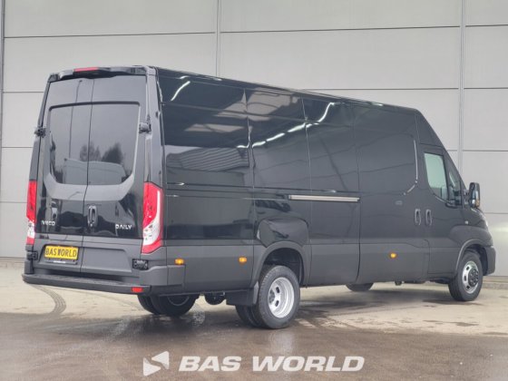 イヴェコ・デイリー 35C21 クローズド・ボックス・バン