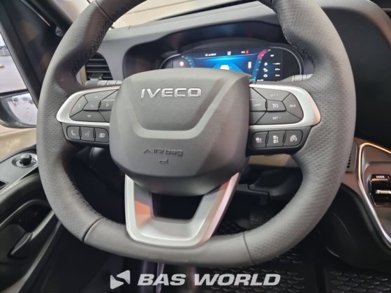 イヴェコ・デイリー 35C21 クローズド・ボックス・バン