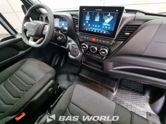 イヴェコ・デイリー 35C21 クローズド・ボックス・バン