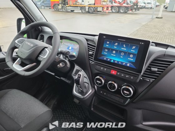 イヴェコ・デイリー 35C21 クローズド・ボックス・バン