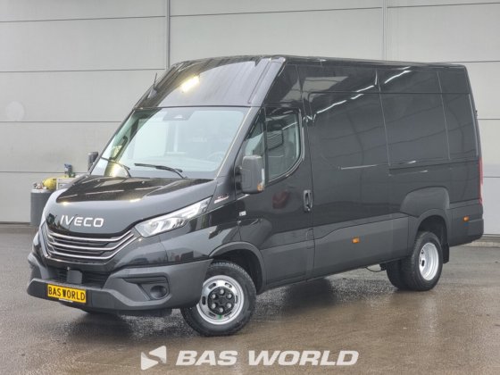 依维柯 Daily 35C21 封闭箱式货车