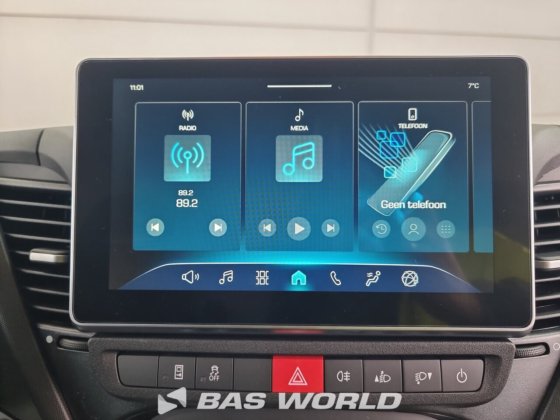 イヴェコ・デイリー 35C21 クローズド・ボックス・バン