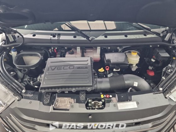 イヴェコ・デイリー 35C21 クローズド・ボックス・バン