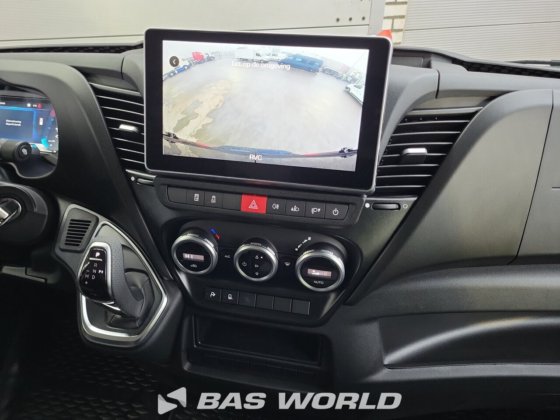 イヴェコ・デイリー 35C21 クローズド・ボックス・バン