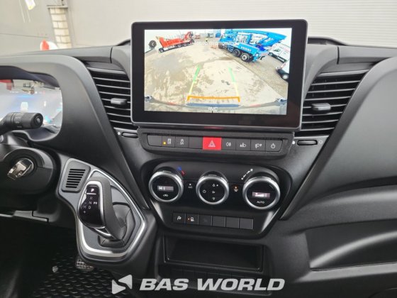 イヴェコ・デイリー 35C21 クローズド・ボックス・バン