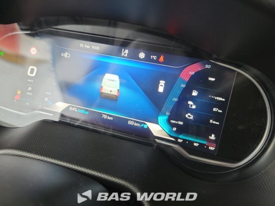 イヴェコ・デイリー 35C21 クローズド・ボックス・バン