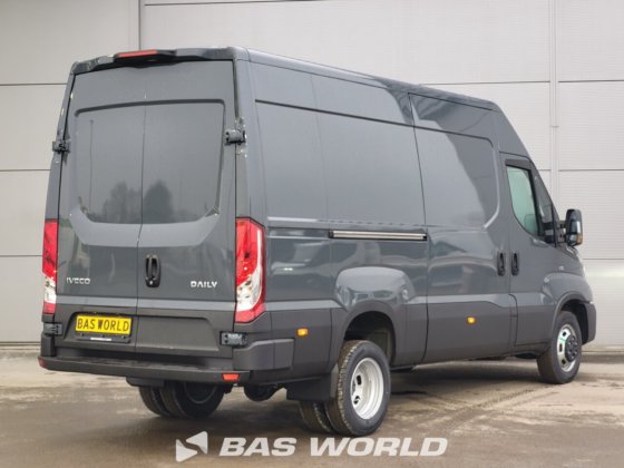 イヴェコ・デイリー 35C21 クローズド・ボックス・バン