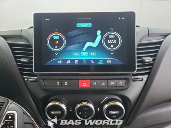 イヴェコ・デイリー 35C21 クローズド・ボックス・バン