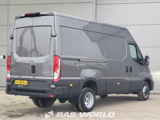 イヴェコ・デイリー 35C21 クローズド・ボックス・バン